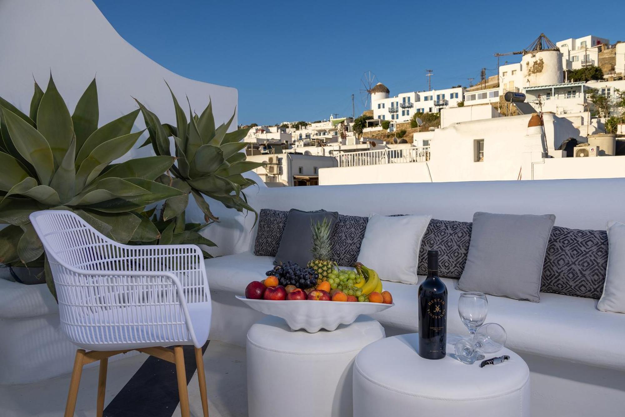 Daire Alexandros Suites, Mykonos Town, With Shared Rooftop Terrace *