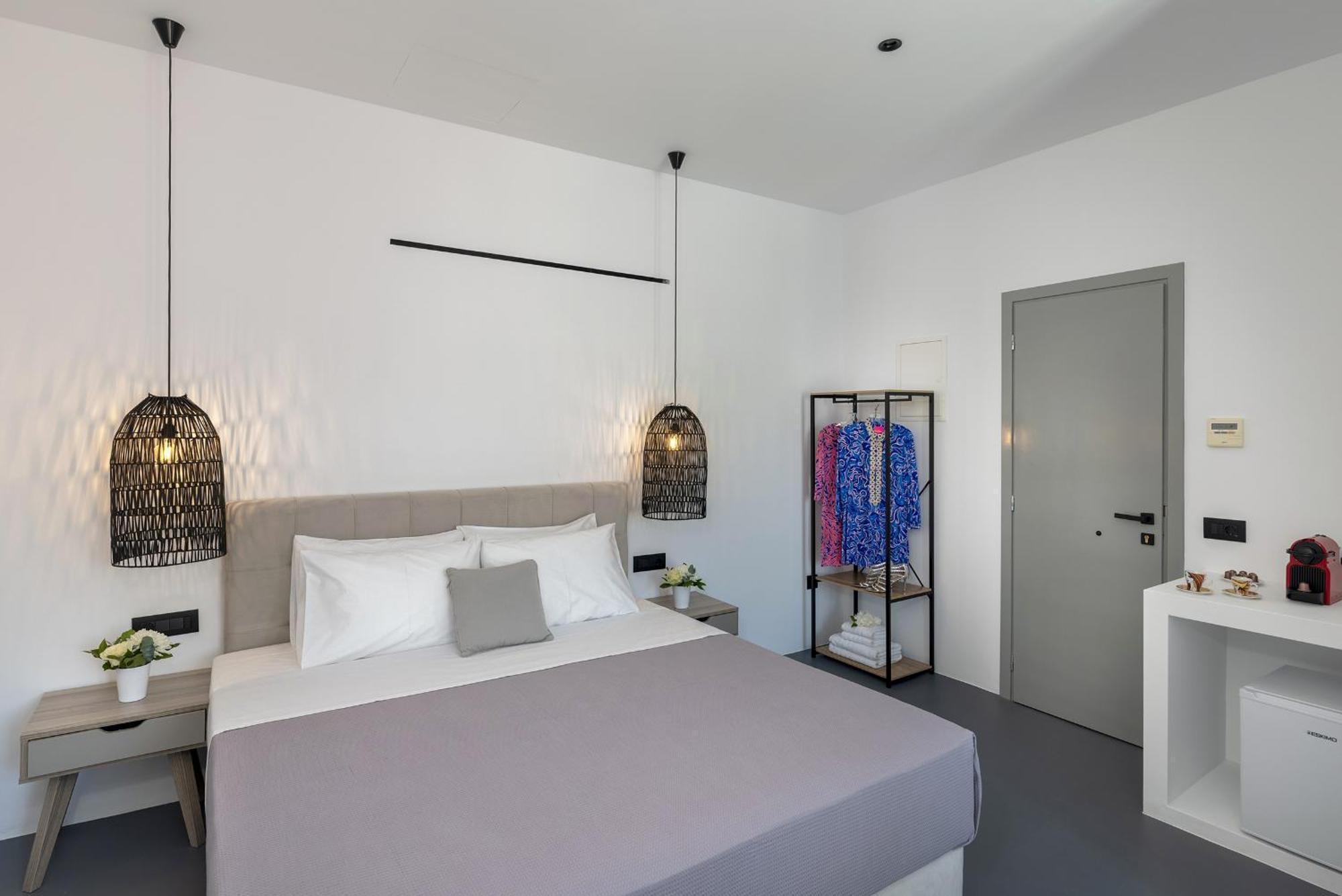 Alexandros Suites, Mykonos Town, With Shared Rooftop Terrace *